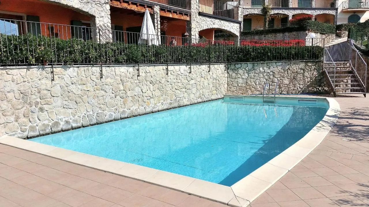 Apartment Bardino With Pool And Lake View Torri Del Benaco Italy